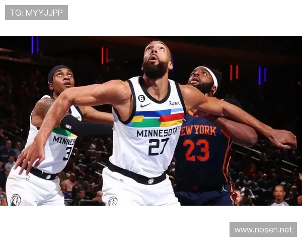 克拉克底角接球三分压哨命中森林狼一举领先骑士达二十分比赛优势